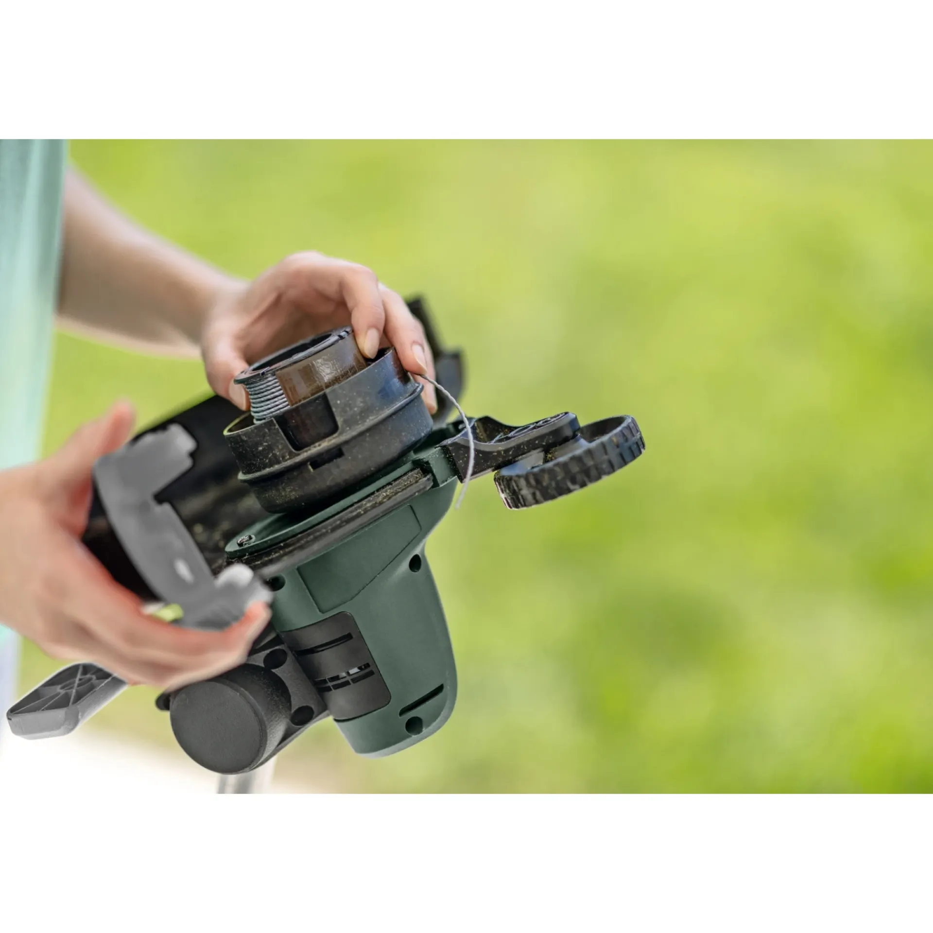 Bosch Tilbehør Havemaskiner > UNIVERSAL SPOLE MED TRIMMETRÅD 6 M (1,6 MM) TRÅDSPOLE