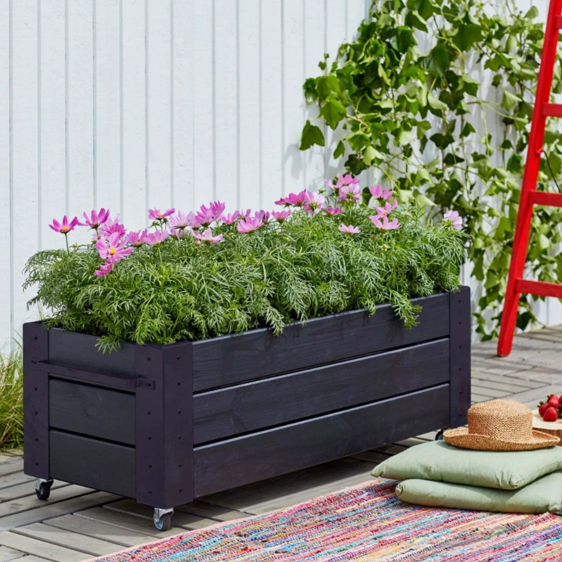 Plus Højbede & Plantekasser > BLOMSTERKASSE SORT 45 X 50 X 120 CM