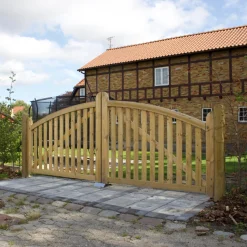 Plus Træhegn > LIGNO LÅGE TRYKIMPRÆGNERET NATUR 300 X 118 CM