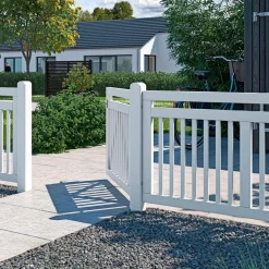 Plus Træhegn > LINEA HEGN FUNGICIDBEHANDLET & GRUNDMALET 2 GANGE HVID 150 X 80 CM