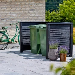 Plus Affaldsskjulere > RENOVATIONSSKJUL SORT NÅLETRÆ