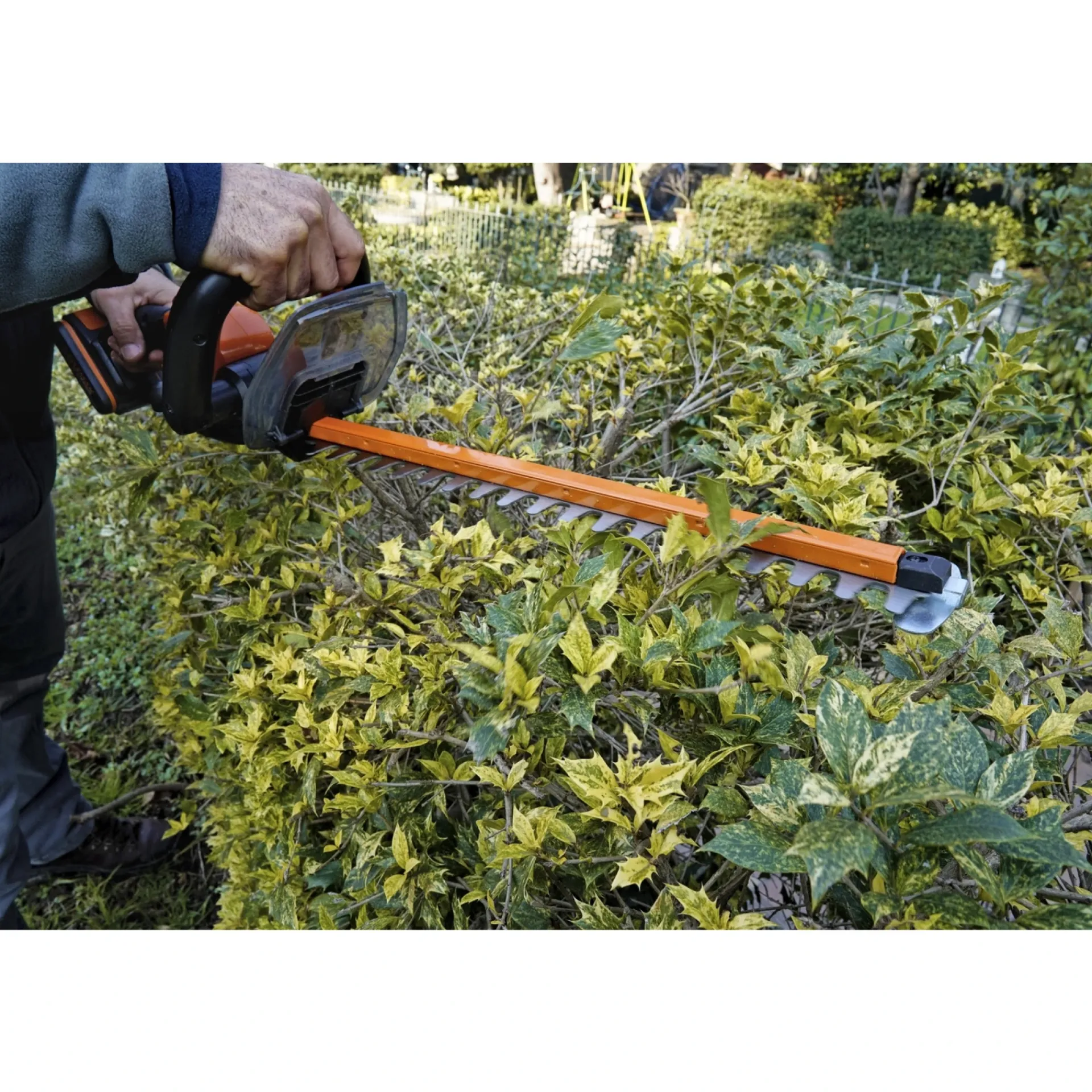Worx Hækkeklippere > POWERSHARE WG261E.9 HÆKKEKLIPPER 46 CM UDEN BATTERI OG LADER