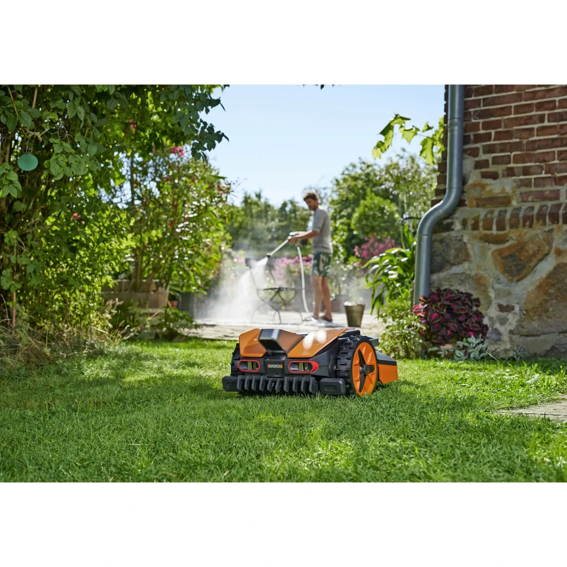 Worx Robotplæneklippere > VISION WR206E ROBOTPLÆNEKLIPPER 600 M2